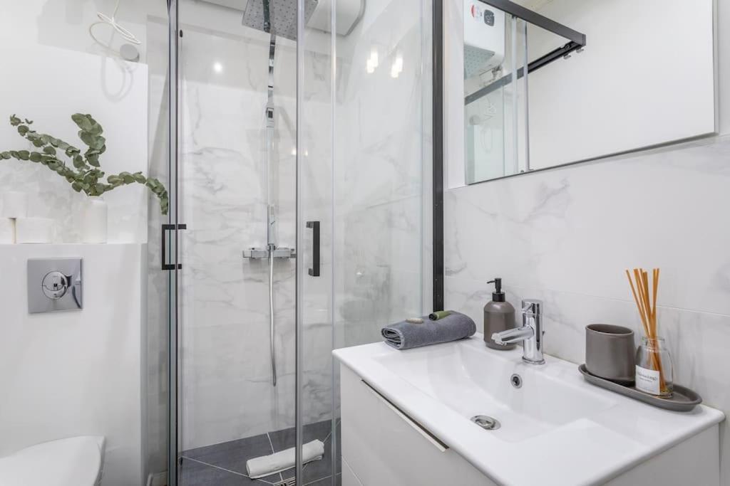 Cosy Appartement Au Coeur Du Cours Julien マルセイユ エクステリア 写真